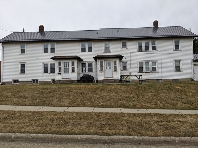 Building - 1007 9th Ave Unit B