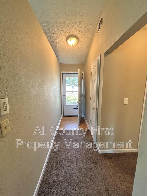 Photo - 2990 Rossburn Ct