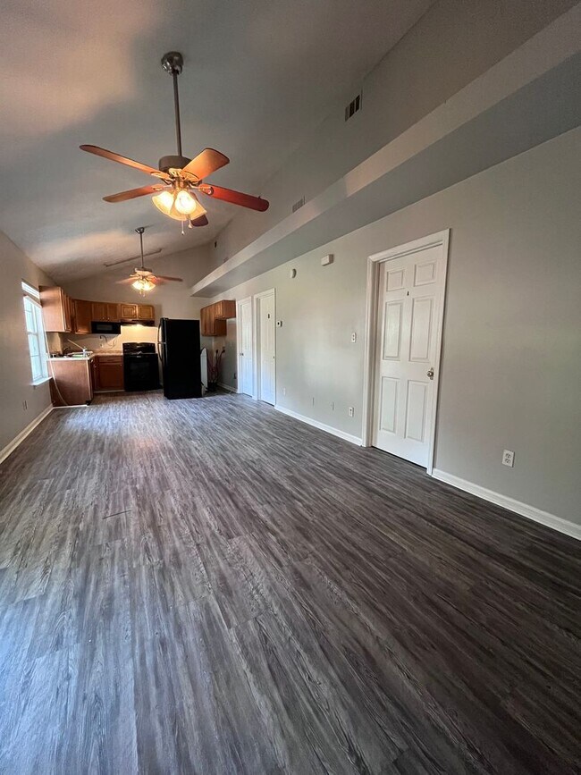 Photo - 1707 S Calhoun St Unit Apt 1