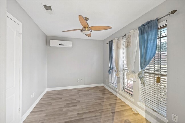 Photo - 3850 Westmeadow Dr