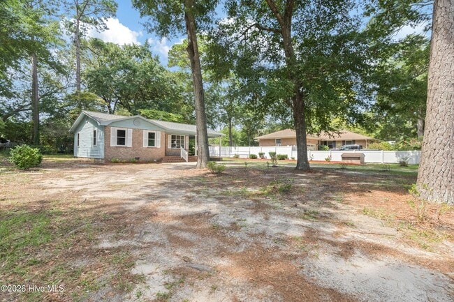 Photo - 1070 River Dr SW