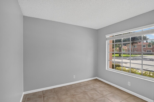 9766 Kamena Cir