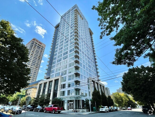 Building Photo - Great Condo For Rent Unit 1304