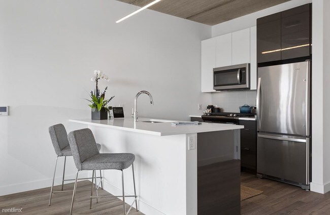 Photo - 2 br, 2 bath Condo - 3837 N Broadway St 1202