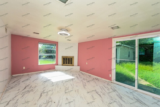 Photo - 1316 Terminal Rd