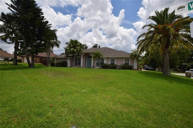 Building Photo - 10649 Versailles Blvd Rental