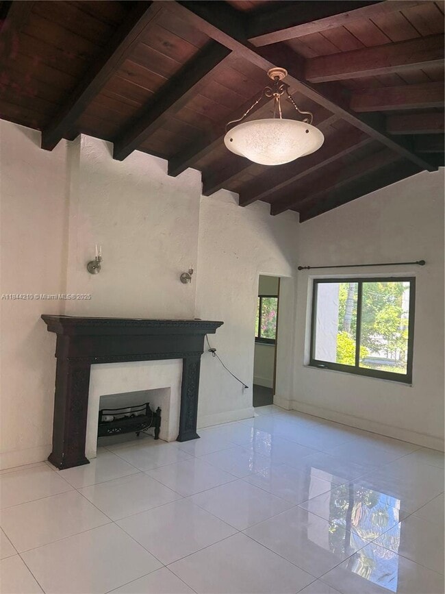 Photo - 402 SW 33rd Ave