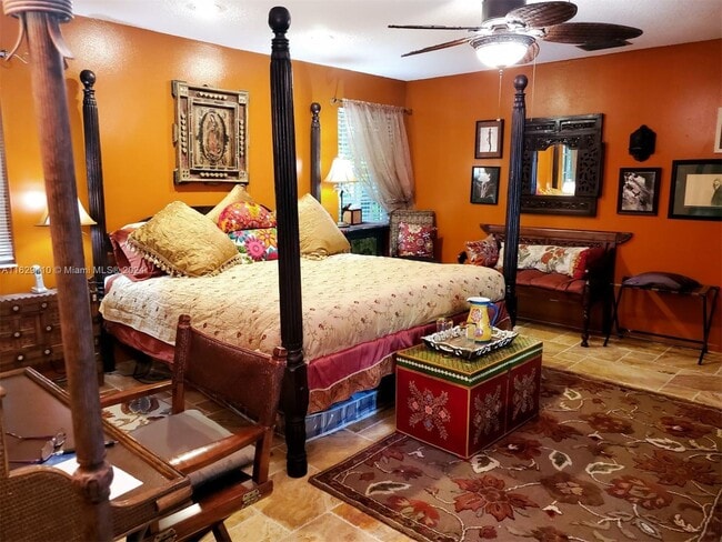 Photo - 16621 Royal Poinciana Dr