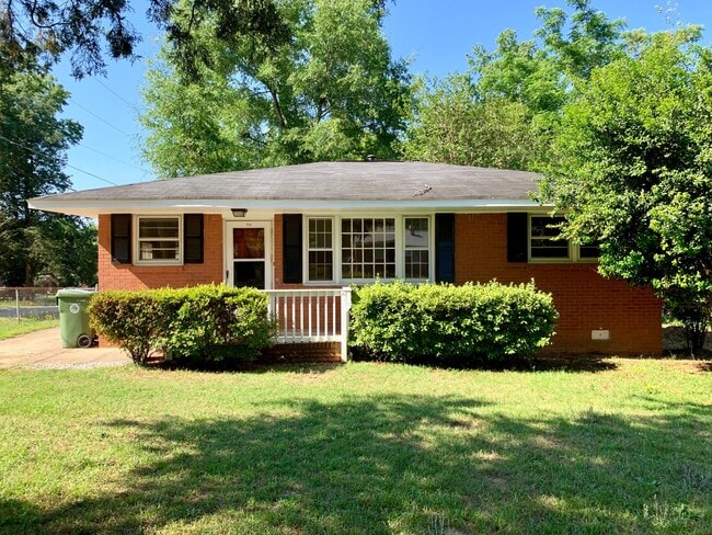 Southeast Columbia - Southeast Columbia House