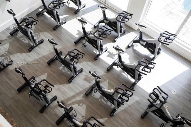 Photo - 4775 Collins Ave Unidad 1903