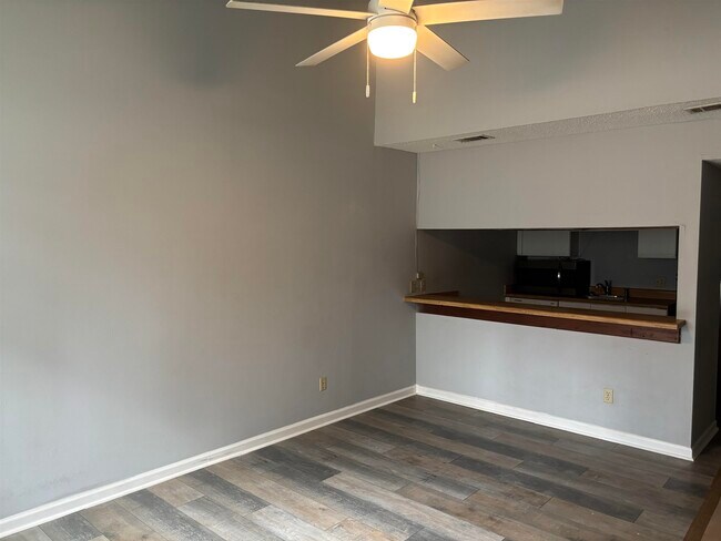 Photo - 2331 Sandpiper St