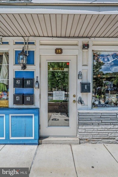 15 N Washington St Unit 5