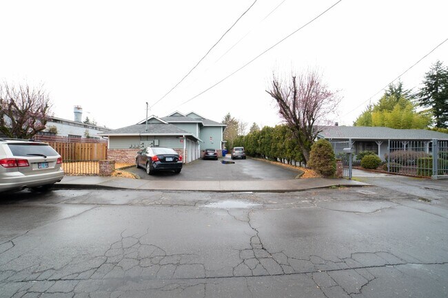 Photo - 3411-3423-3423 SE 85th Ave Unit 3415