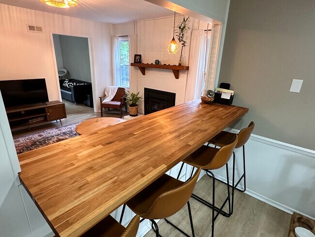 Photo - 4120 Toroella St