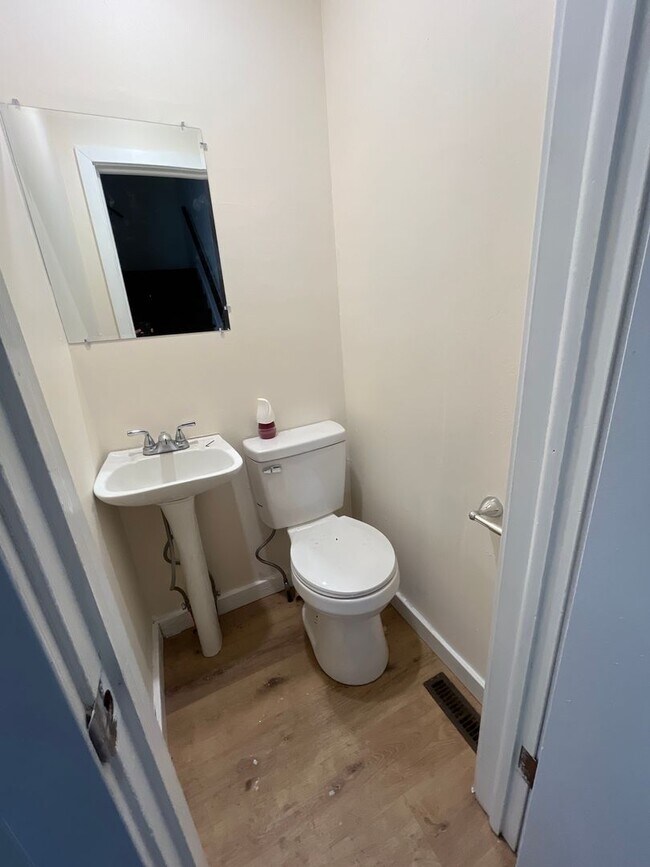 Photo - 1001-1007 Brown Road Unit 1007