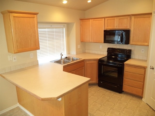 Photo - 879 S New Summer Ave