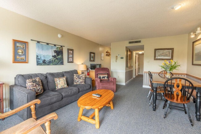 Building Photo - 1260 Ski View Dr Rental
