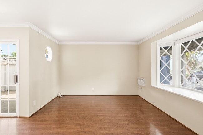 Photo - 12334 Moorpark St Unit 4359