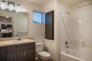1BR, 1BA - 690SF