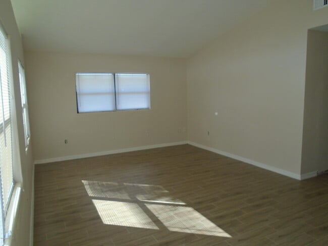 Photo - 1110 Kirkland Dr