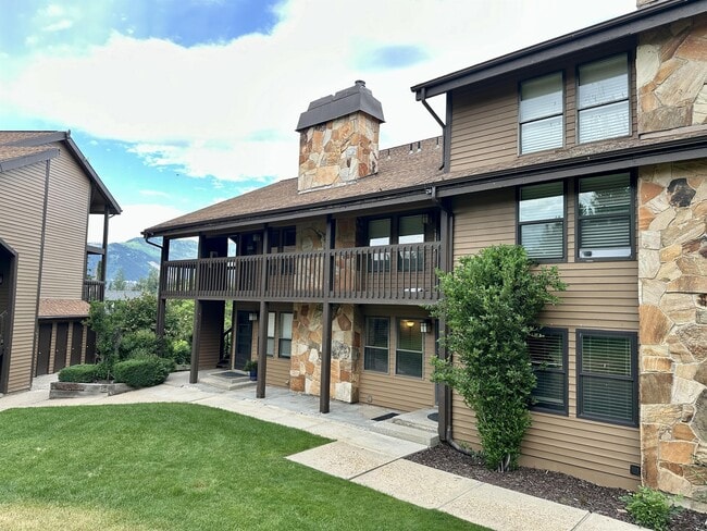 Photo - 3615 N Wolf Ldg Dr