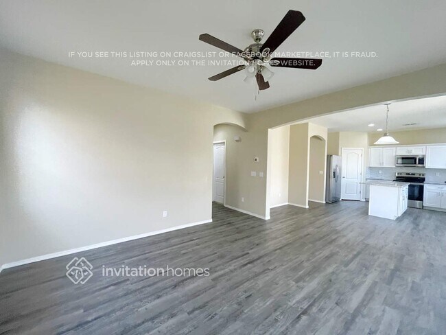 Photo - 17420 W Washington St