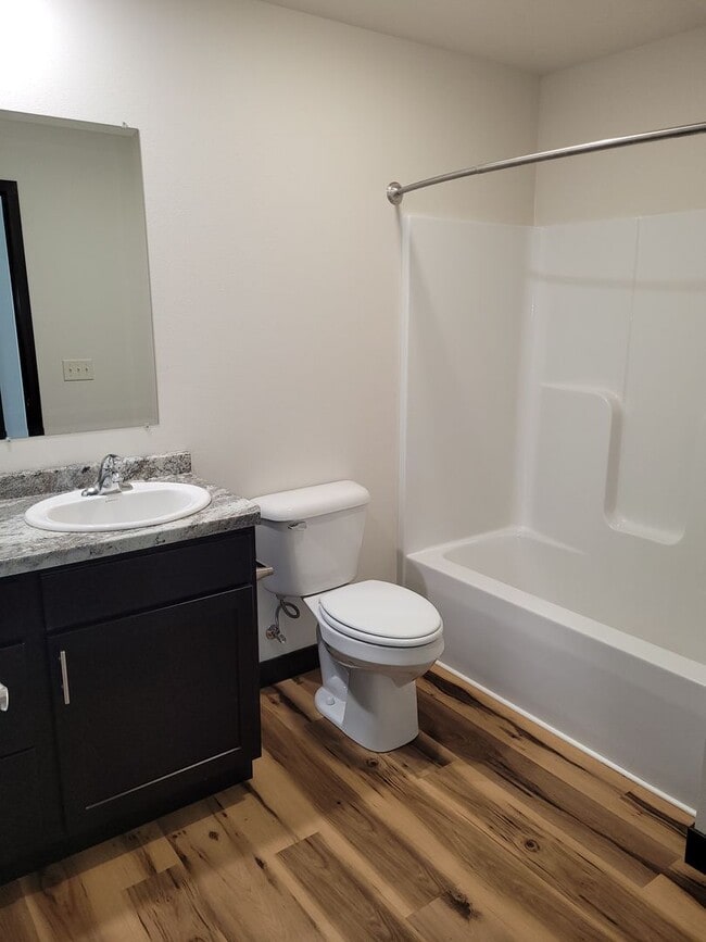 Photo - 5258 Christopher Dr Unit B