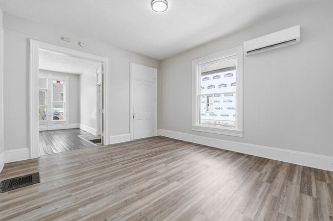 Photo - 2411 Fox Ave Unit 2411-A