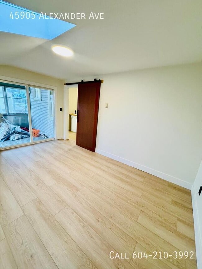 Photo - Newly Renovated Cozy Home