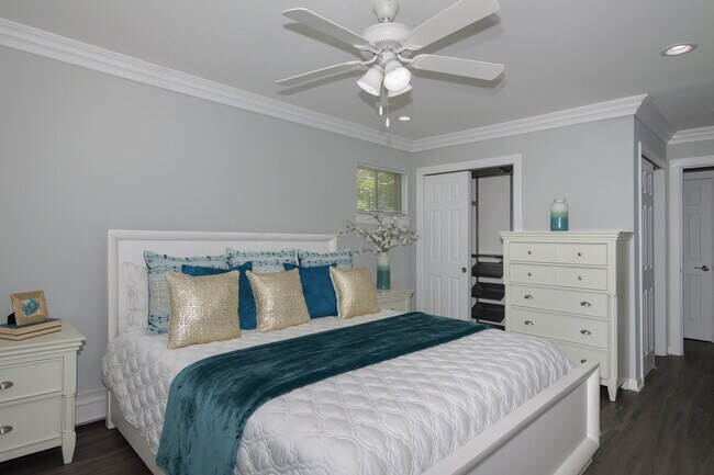 Photo - Fairfield Maples at Bay Shore