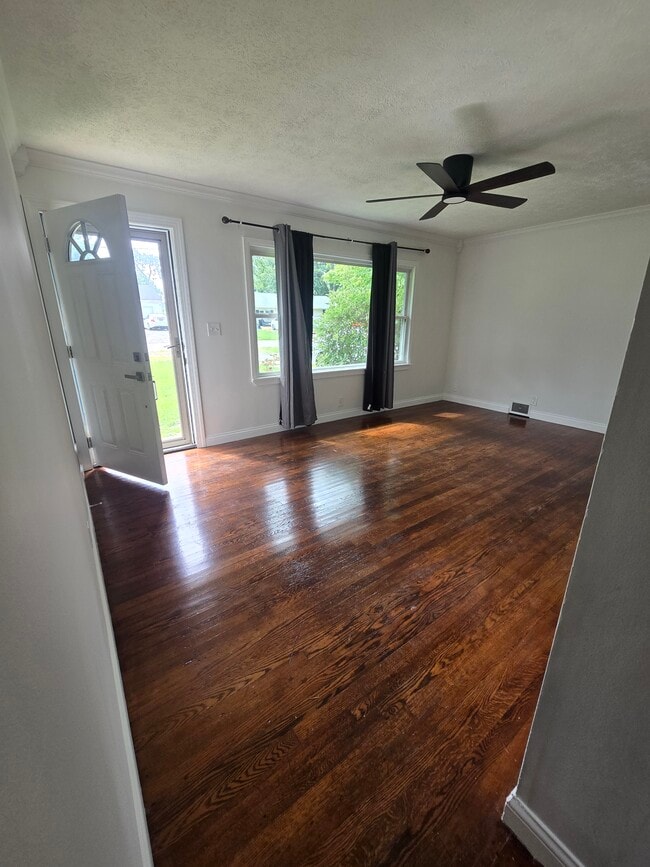 3466 Virginia Dr