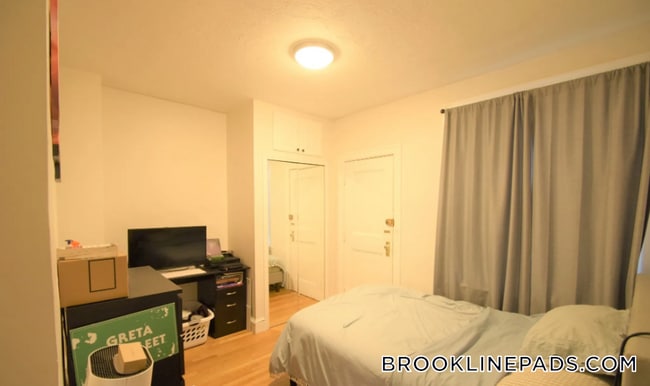 Photo - 73 Thatcher St Unidad 202