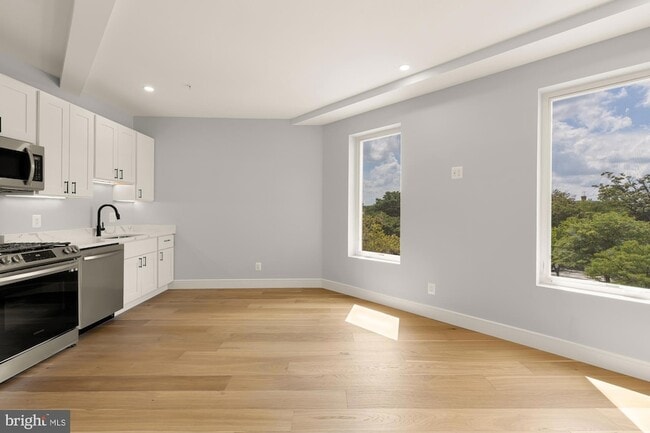 Photo - 3215 Mt Pleasant St NW Unit 302