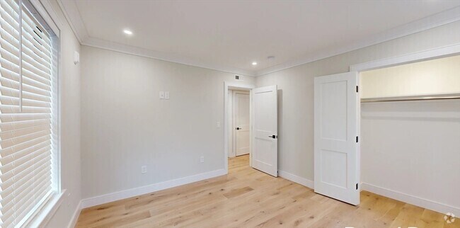 Building Photo - 9 Everett St Unit 4 Rental