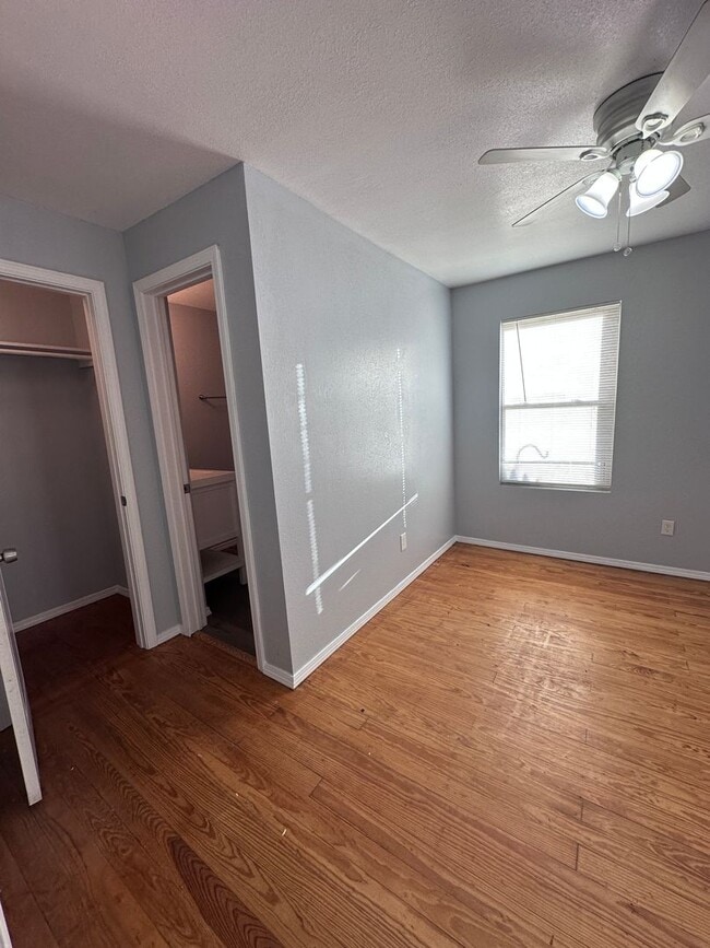 Photo - Large Canyon Home