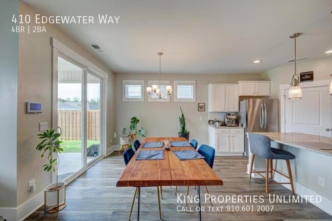 Photo - 410 Edgewater Wy