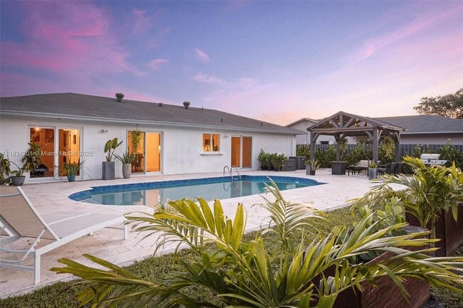 Photo - 12811 SW 9th Pl House