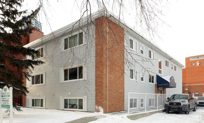 Building Photo - Monmouth