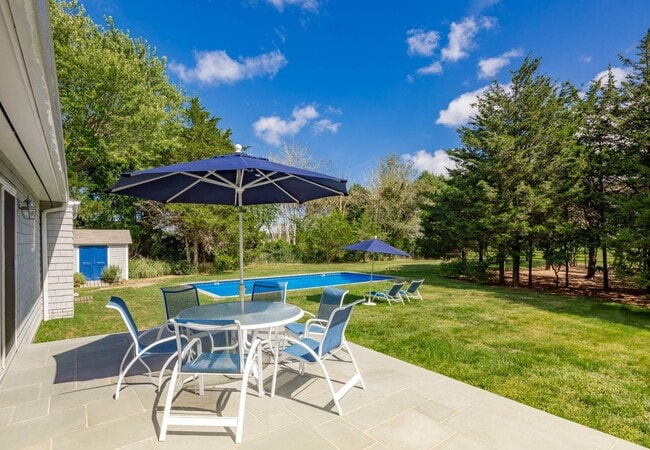 Photo - 237 Blank Ln