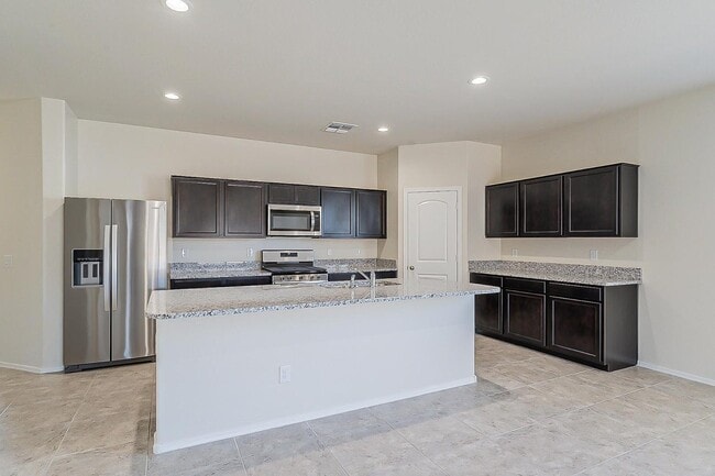 Photo - 30738 W Columbus Ave