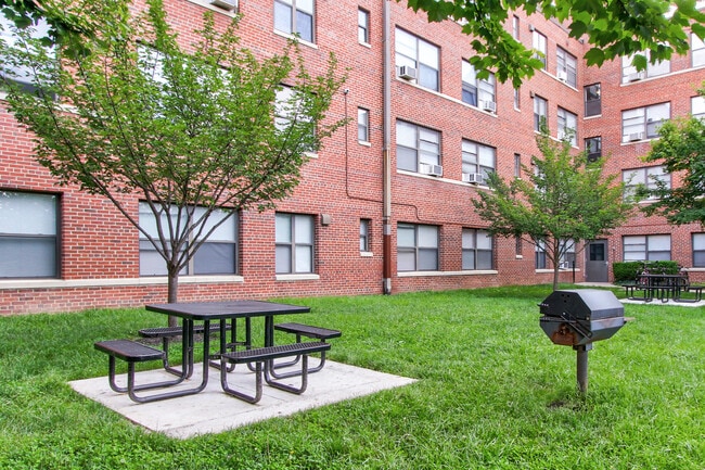 The Palisade Apartments