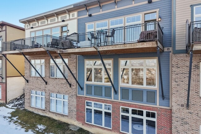 Photo - 1226 Grays Peak