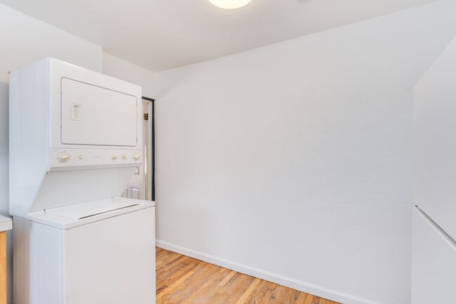 Photo - 1132 E Florita St