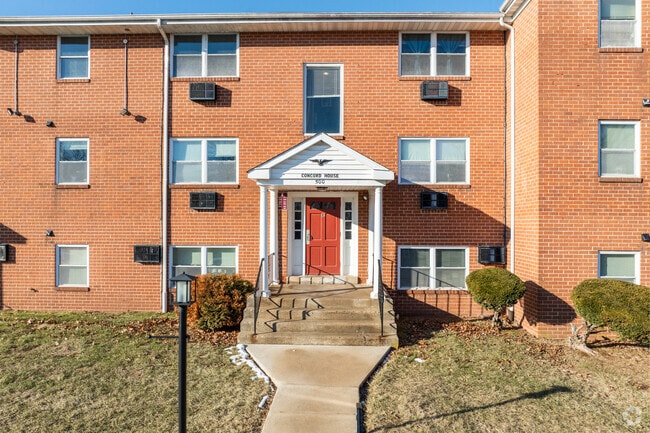 Mark Twain Apartments