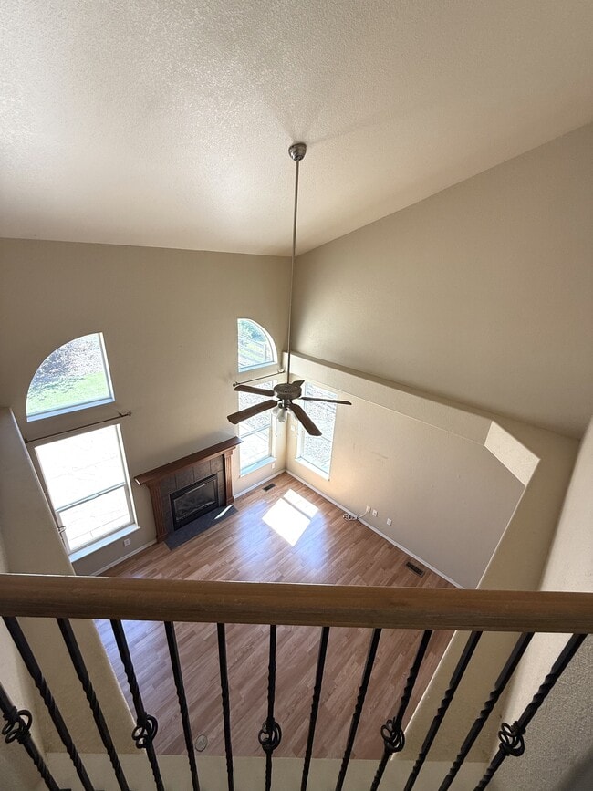 Photo - 15859 Bridle Ridge Dr