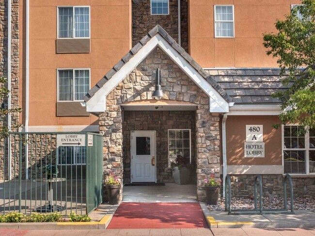 Furnished Studio-Denver - Broomfield