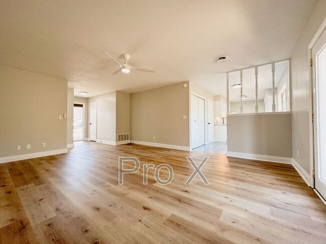 Photo - 2216 S Clover Dr