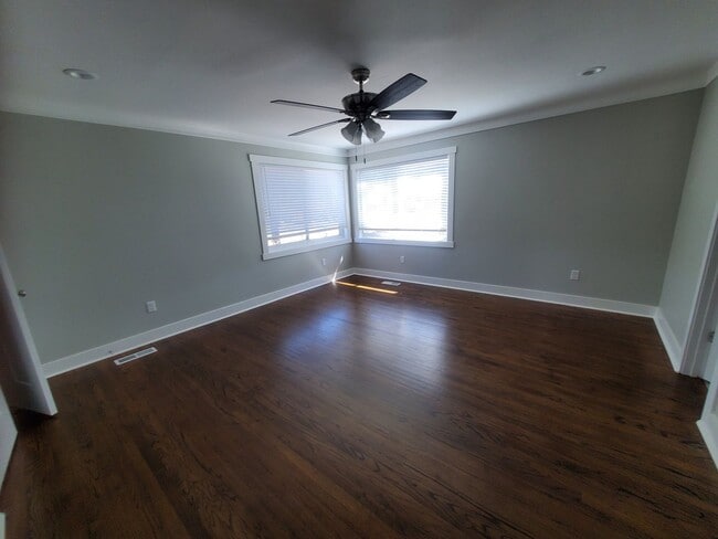 Photo - Contact Property managers Jeff and Tonia Rollins 501-626-9917