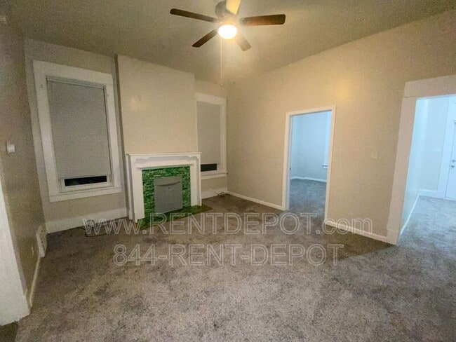 Photo - 816-818 W. Iowa St.