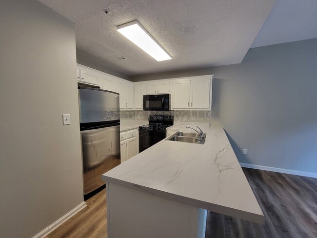 Photo - 3058 Steeplechase Dr